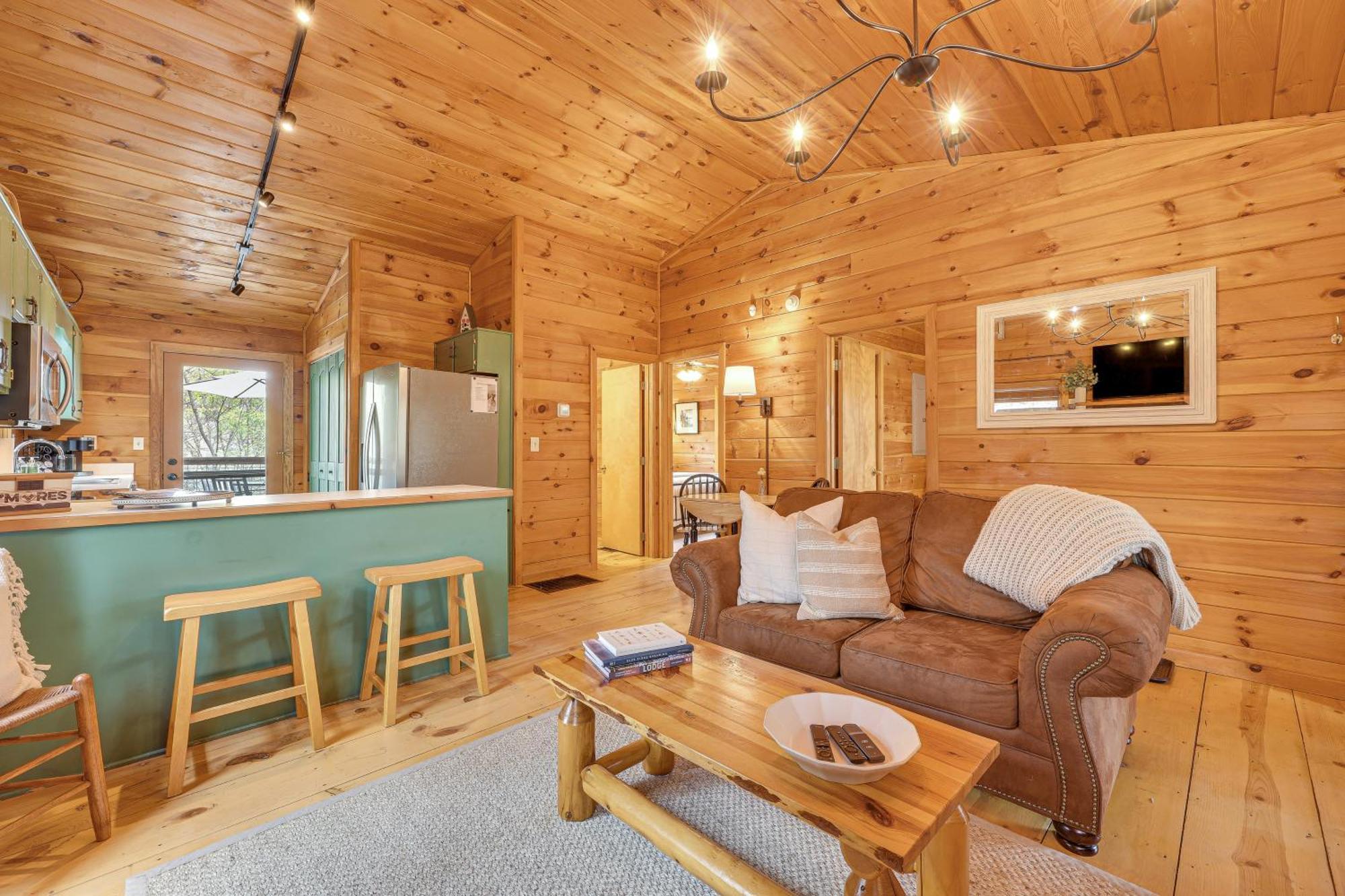 Cozy Cabin In Private Location With Hot Tub And Grill! Blue Ridge Eksteriør bilde