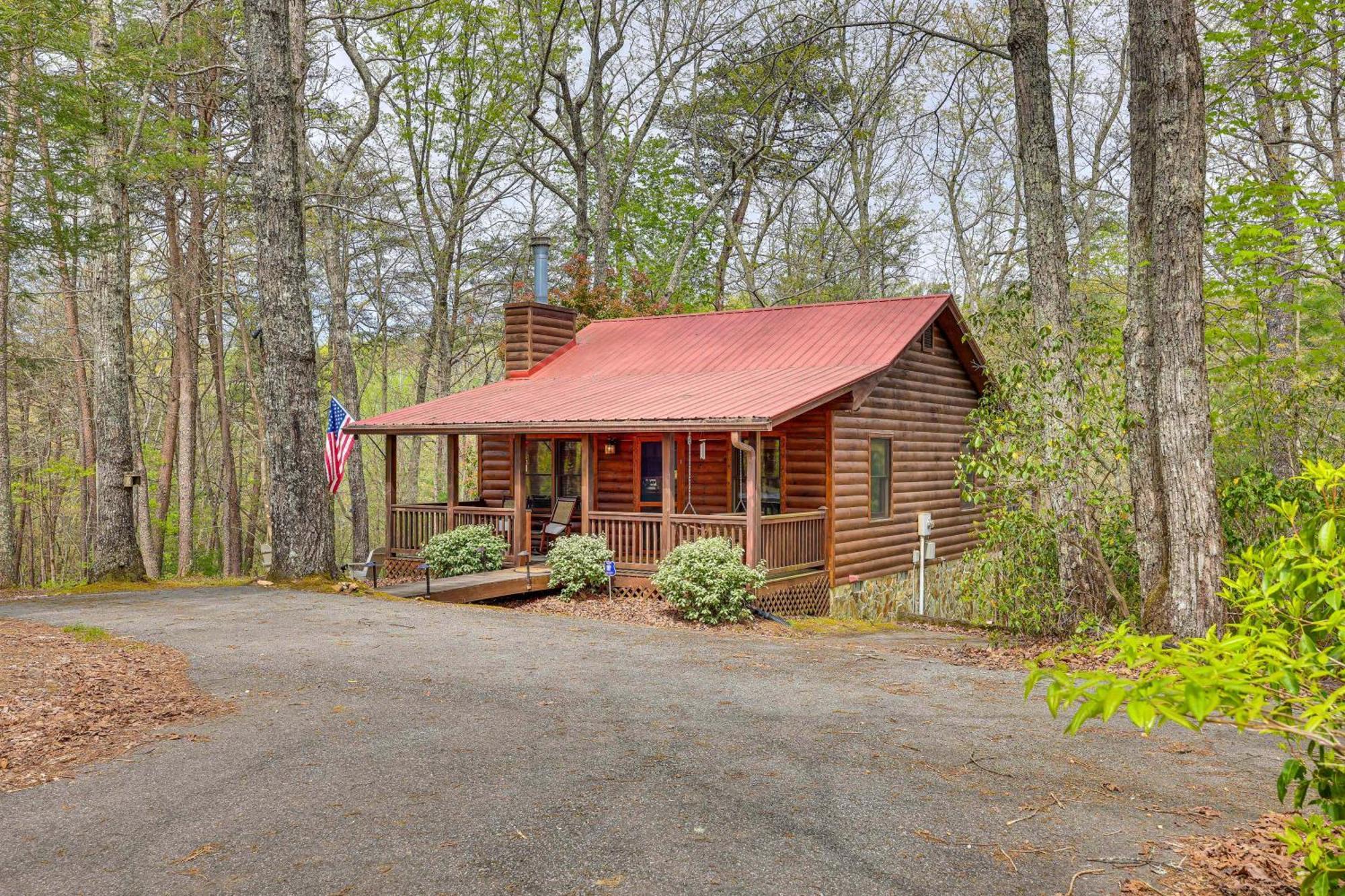 Cozy Cabin In Private Location With Hot Tub And Grill! Blue Ridge Eksteriør bilde