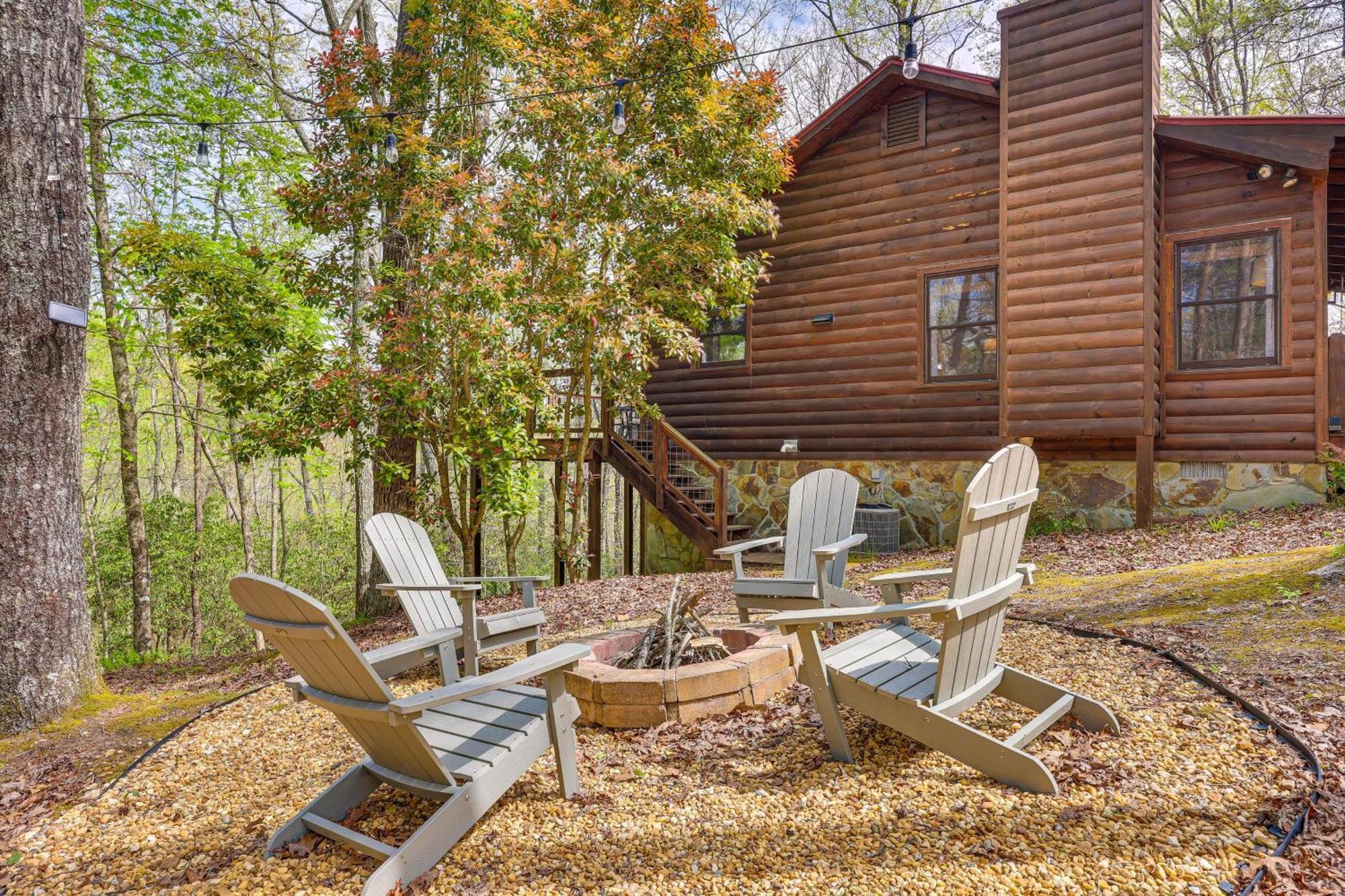 Cozy Cabin In Private Location With Hot Tub And Grill! Blue Ridge Eksteriør bilde